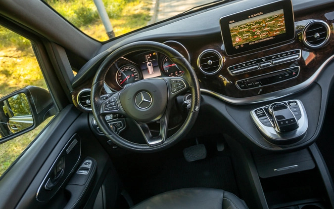 Mercedes-Benz Klasa V cena 169900 przebieg: 160000, rok produkcji 2016 z Lidzbark małe 667